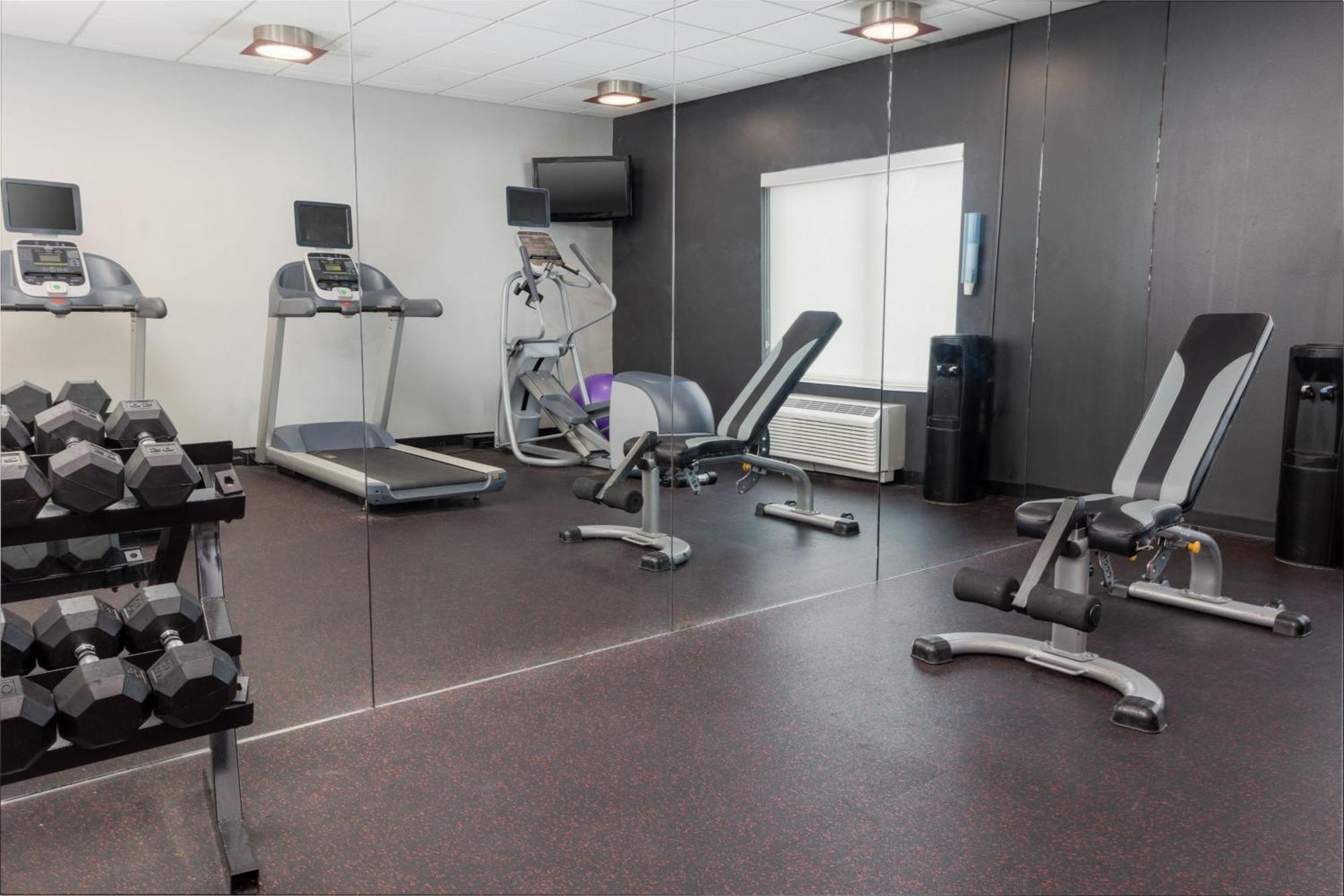 Towneplace Suites By Marriott Erie Ngoại thất bức ảnh