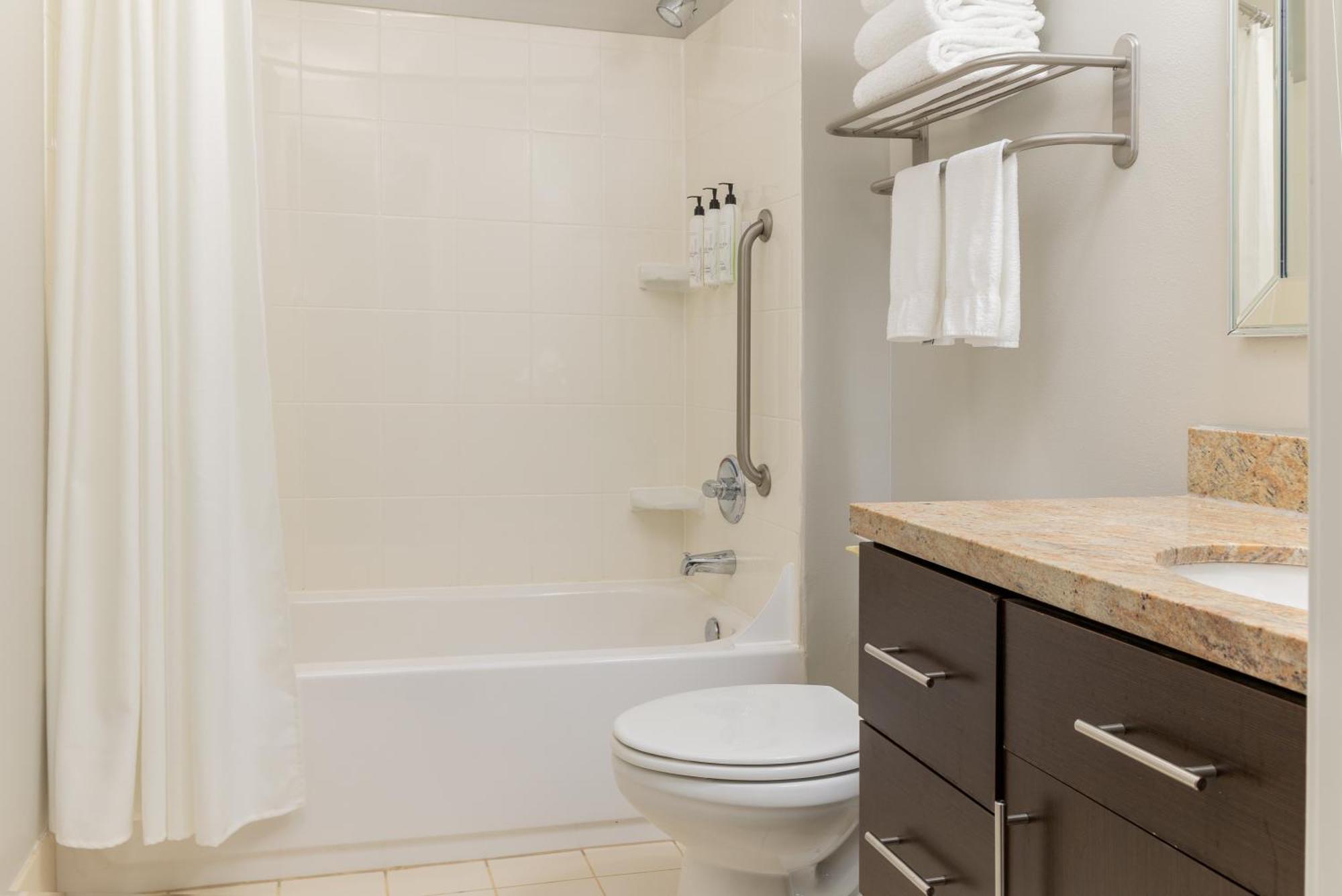 Towneplace Suites By Marriott Erie Ngoại thất bức ảnh