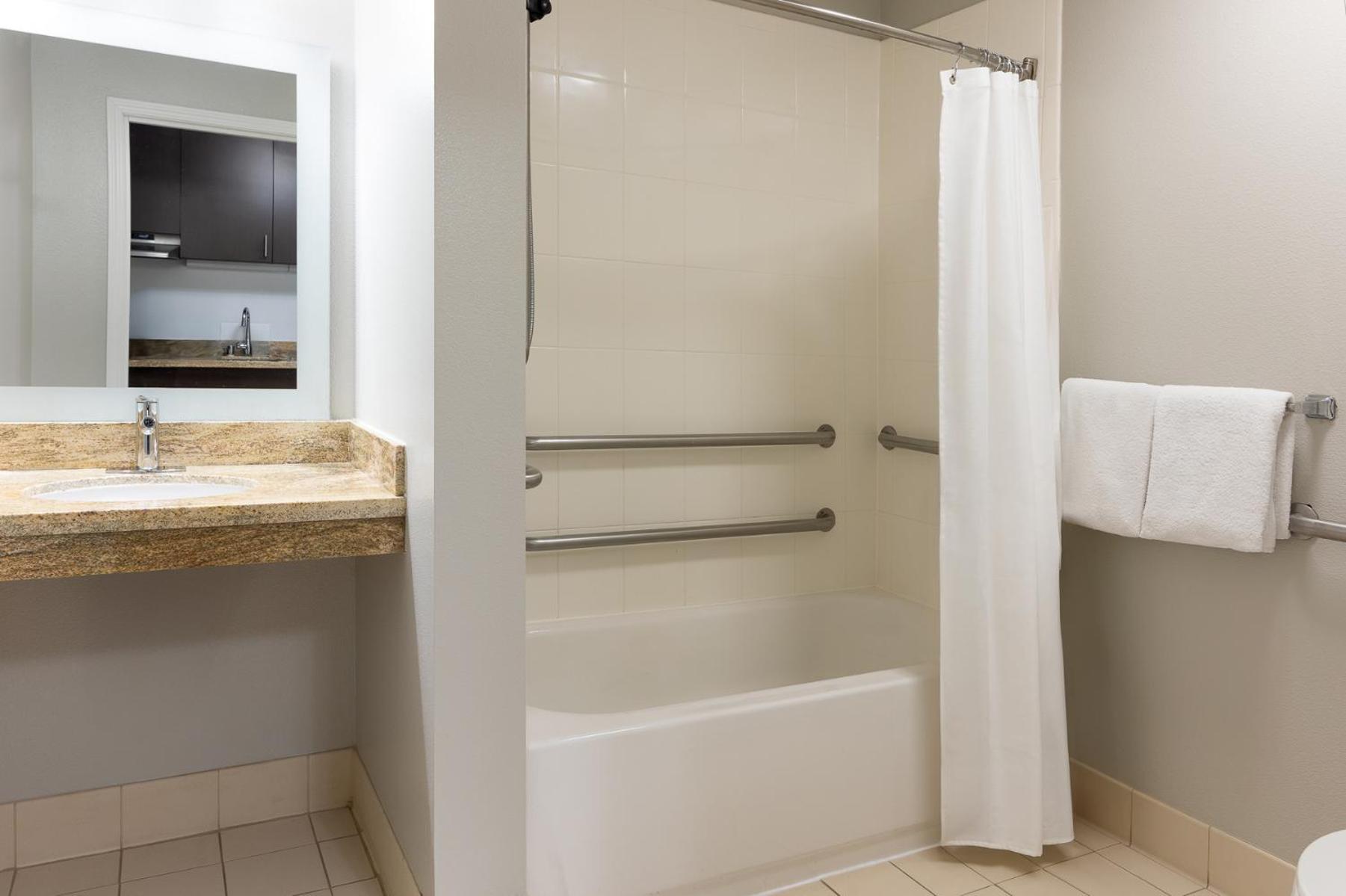 Towneplace Suites By Marriott Erie Ngoại thất bức ảnh